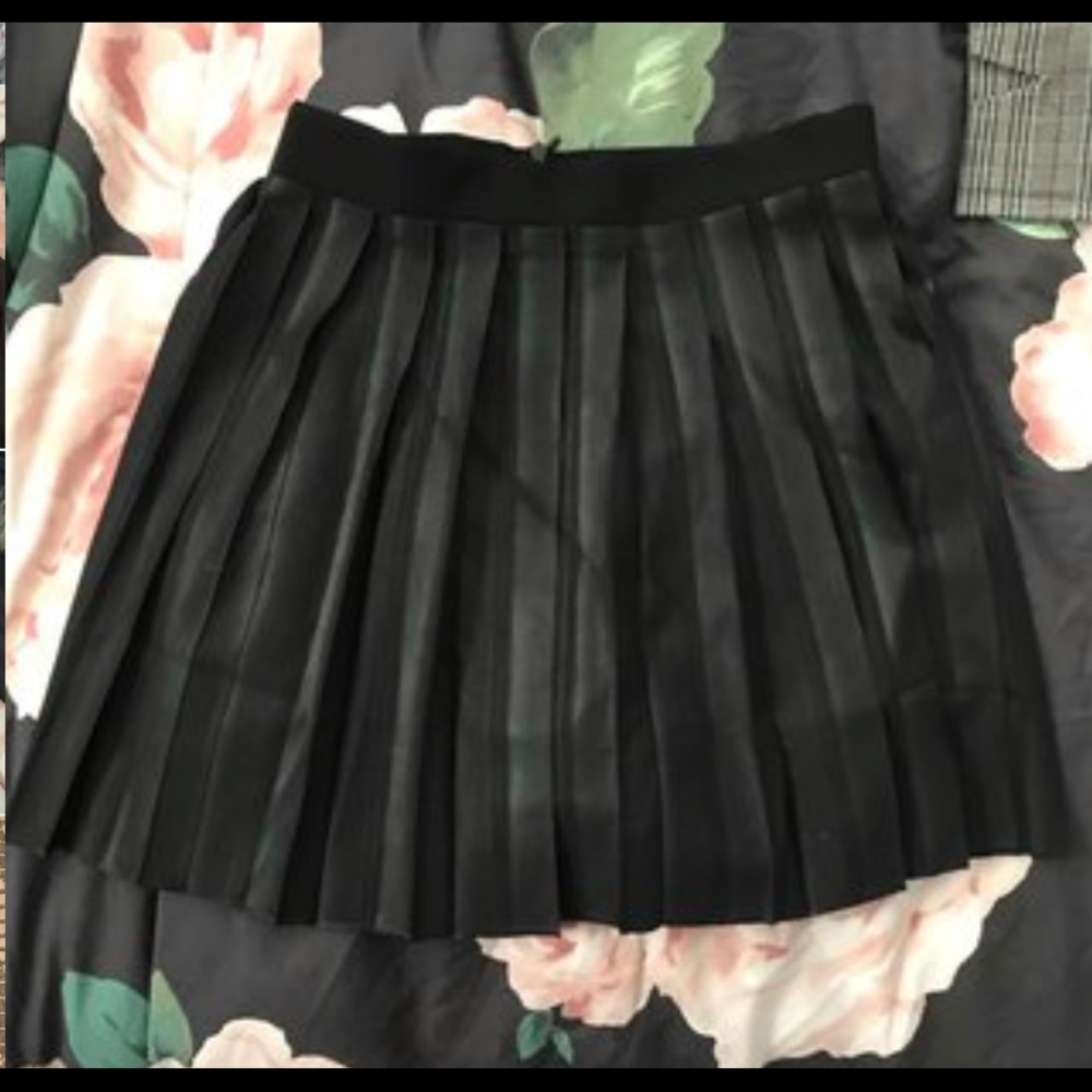 Black skirt